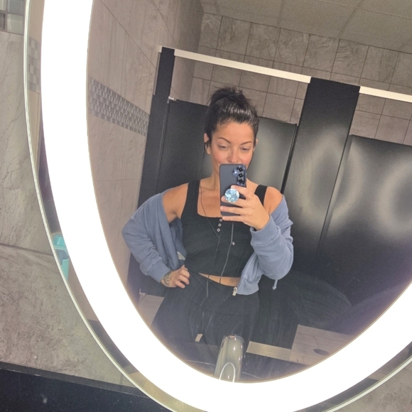 Meet The Posher - Picture 4 of 6